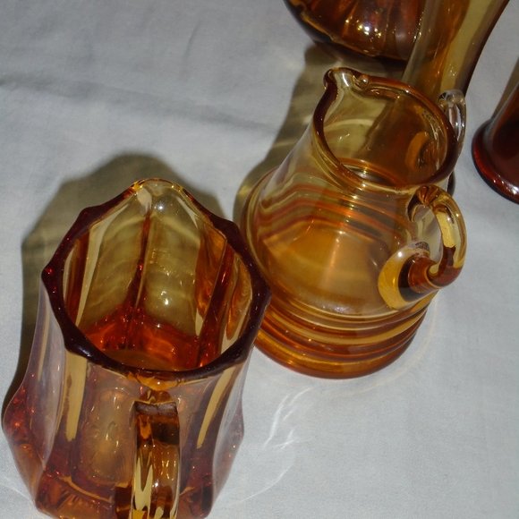 VINTAGE MINIATURE, AMBER GLASS, LOT, PITCHER/DECANTER & VASE, USED NICELY STORED - Picture 6 of 15